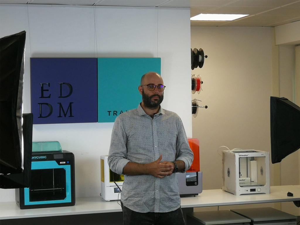 Clase de impresión 3D para maquetas en el máster de fabricación avanzada (MIFA) de EDDM impartida por EXarchitects y Roque Peña