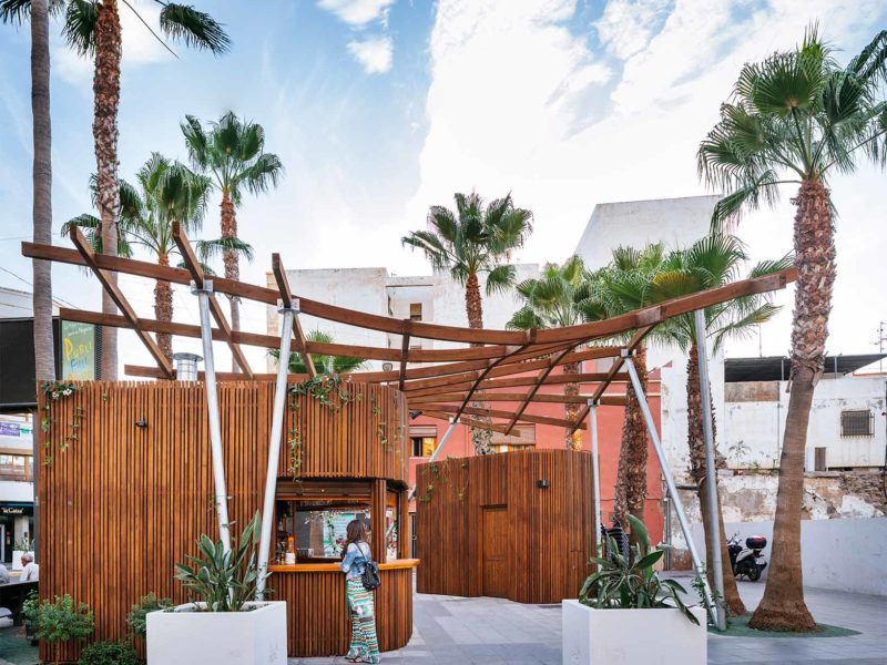 Chiringuito emplazados en Adra, diseñado por EXarchitects y de arquitectura paramétrica