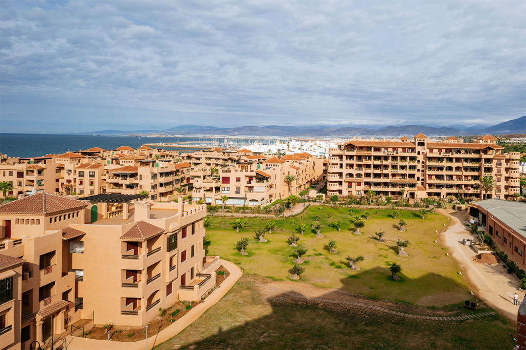 Spitir-Mar_-Arquitectura-_-EXarchitects_09 500 viviendas de lujo en Almerimar: Spitir Mar
