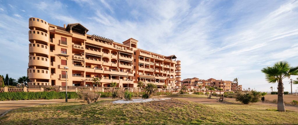 Spitir-Mar_-Arquitectura-_-EXarchitects_10 500 viviendas de lujo en Almerimar: Spitir Mar