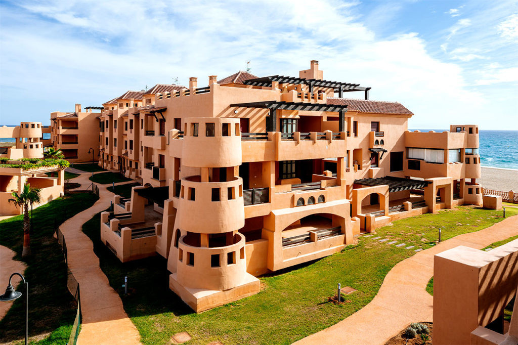 Spitir-Mar_-Arquitectura-_-EXarchitects_20 500 viviendas de lujo en Almerimar: Spitir Mar